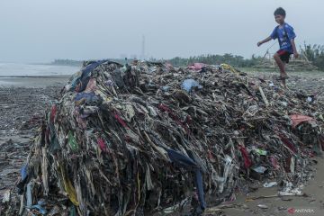 ADB perkuat program pengurangan sampah plastik laut di Indonesia 