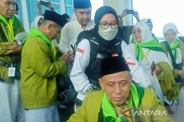 Kemenag lepas keberangkatan calon haji asal Subang di BIJB Kertajati