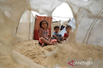UNRWA: Anak-anak Gaza habiskan hingga 8 jam sehari kumpulkan makanan
