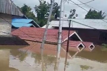 Banjir di Mahakam Ulu capai dua meter, Pemprov Kaltim kirim logistik