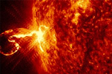 NASA deteksi lontaran suar surya yang kuat dari matahari