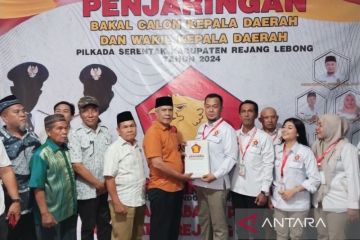 Bupati Rejang Lebong daftar pencalonan kepala daerah di empat parpol