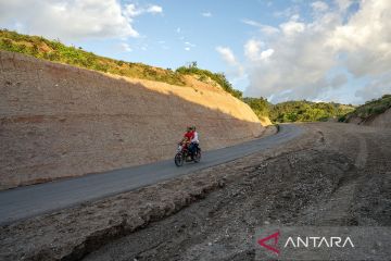 Pembukaan ruas jalan baru di Sigi