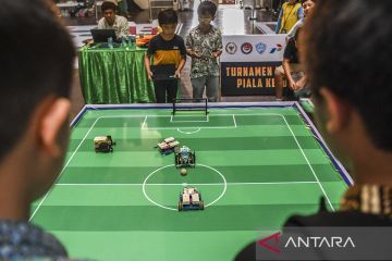 Turnamen Robotik Indonesia 2024 inovasi berkelanjutan dibidang robotika menuju Indonesia Emas 2045