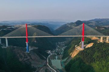 Jembatan kelas dunia dongkrak sektor pariwisata di Guizhou, China