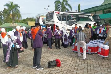 Jamaah calon haji Kapuas diberangkatkan ke Madinah pada 19 Mei