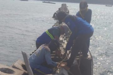 Pemkab perbaiki tanggul pemecah gelombang laut di Pulau Panggang