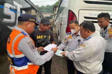 Kemenhub awasi kelaikan operasional bus pariwisata jelang libur Waisak