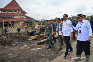 Presiden meninjau lokasi banjir bandang lahar dingin Marapi