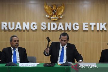 Putusan sidang etik Nurul Gufron ditunda