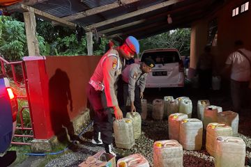 Polda Maluku amankan 1.400 liter miras saat operasi pekat salawaku