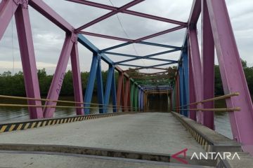 Pemprov Riau diminta segera perbaiki jembatan ambruk di Meranti