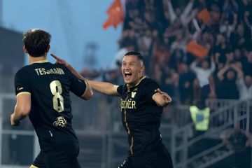 Jay Idzes bawa Venezia lolos final playoff untuk promosi ke Serie A