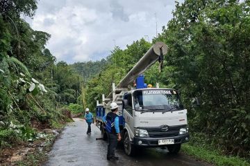 PLN atasi kelistrikan akibat longsor di Suoh Lampung Barat