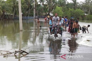 Banjir dampak Siklon Remal tewaskan 10 orang di pesisir Bangladesh
