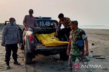 Petugas gabungan temukan jenazah nelayan asal Indramayu