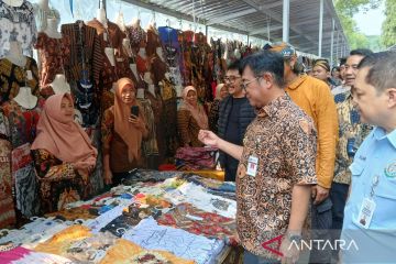 Bupati Magelang ajak UMKM Borobudur hadirkan kenyamanan wisatawan