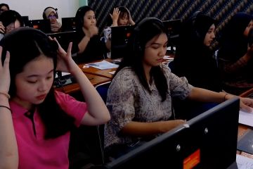 Puluhan pelajar ikuti ujian Bahasa Mandarin di Probolinggo