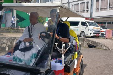 Kemenag Jambi sediakan mobil golf bagi jamaah calon haji lansia