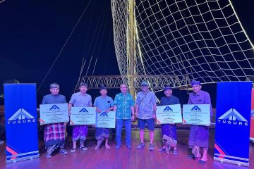 Tugure gelontorkan donasi kepada 5 desa adat di Bali