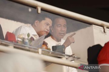 Presiden Joko Widodo saksikan laga Timnas Indonesia lawan Irak