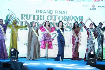 Grand final putri otonomi Indonesia tutup HUT Apkasi di Trenggalek