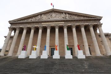 Presiden Prancis Emmanuel Macron umumkan pembubaran Majelis Nasional