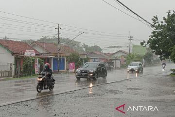 BMKG: Waspada hujan disertai petir terjadi di Jateng hingga 17 Juni