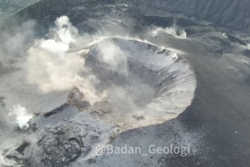 Badan Geologi: Kubah lava muncul di kawah Gunung Ibu