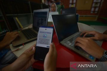 SMA Negeri 1 Boyolali, Jawa Tengah buat sistem aplikasi Microsleep sebagai peringatan dini jika pengemudi mengantuk