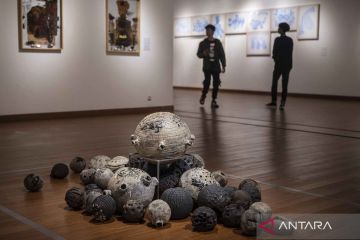 Pameran seni rupa Tiga Sisi Jelajah dan Media di Galeri Nasional