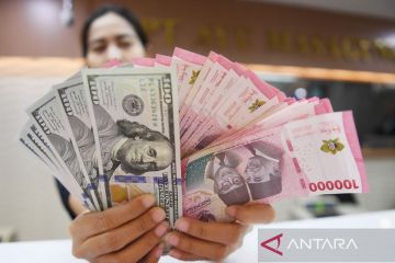 Rupiah merosot disebabkan sentimen global