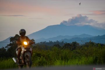 Kenali gunung berapi dan penyebab letusan