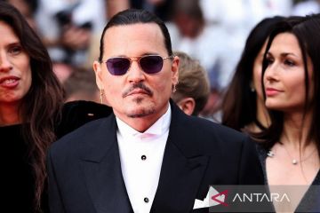 Johnny Depp kalahkan Tom Hanks untuk peran 'Edward Scissorhands'