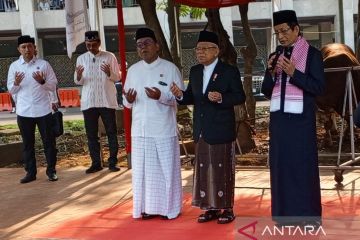 Wapres serahkan hewan kurban untuk Masjid Istiqlal