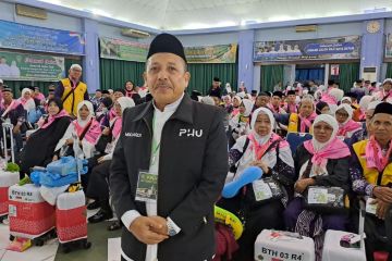 5.252 haji asal Riau bertahap kembali ke tanah air 