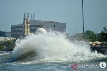 BMKG: Waspada gelombang tinggi hingga 2,5 meter di Selat Malaka