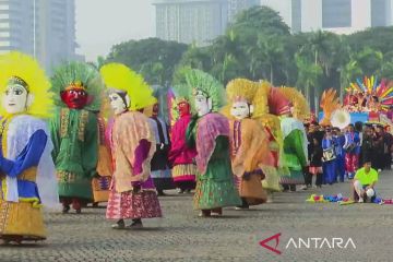 Ondel-ondel meriahkan acara puncak perayaan HUT Jakarta di Monas