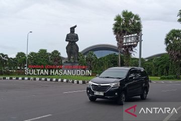 Akses jalan layang Bandara Hasanuddin dioperasikan mulai Selasa malam