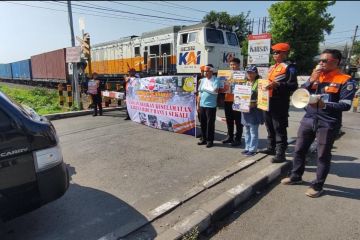 KAI Semarang sosialisasikan keselamatan di perlintasan Anjasmoro