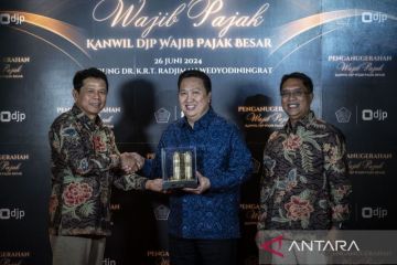 PT Adaro Indonesia raih penghargaan atas ketaatan dan kepatuhan dalam melaksanakan kewajiban perpajakan