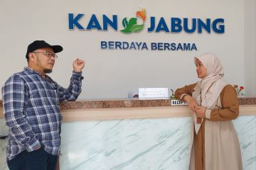 Kemenkop UKM bina 10 koperasi agar jadi lembaga inkubator bisnis