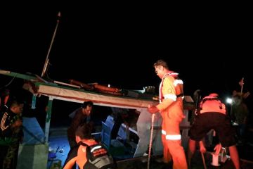 SAR Pangkalpinang evakuasi penumpang KM Sinar Jaya