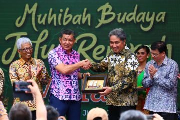 Berlabuhnya KRI Dewaruci tanda eratnya hubungan Indonesia-Malaysia