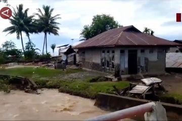 BMKG Ternate imbau warga Malut waspada banjir akibat cuaca ekstrem