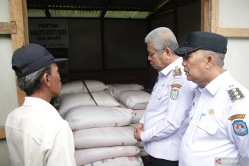 Pemprov Kalbar pastikan ketersediaan pupuk bersubsidi untuk Petani