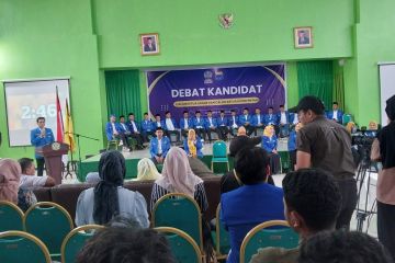 Kandidat Ketum PB PMII dan PB Kopri ikut debat di Ternate