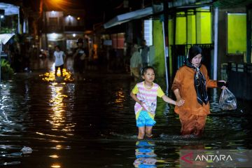 Ratusan rumah terendam banjir di Rangkasbitung