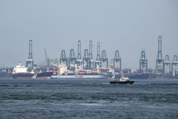 Krisis Laut Merah, 90 persen kapal kontainer terlambat di Singapura