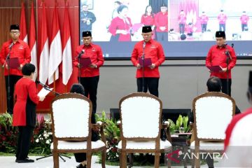 Megawati angkat Andi Widjajanto sebagai Kepala Badan di PDIP